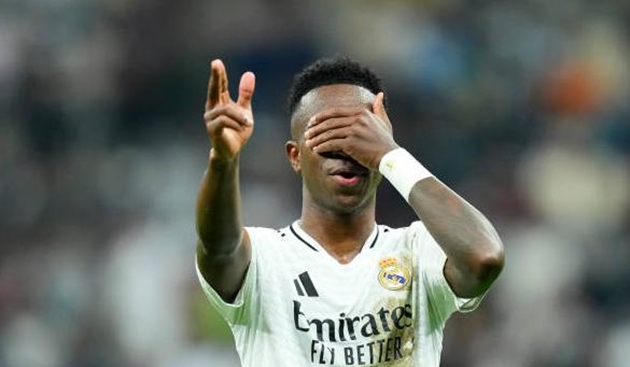 NÓNG! Real Madrid sẵn sàng gia hạn với Vinicius