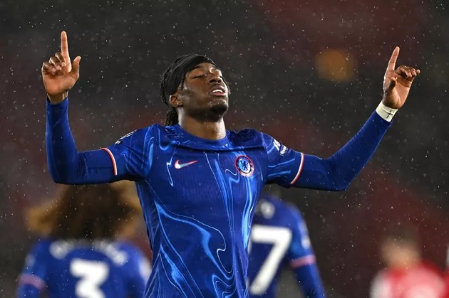 Noni Madueke: Có điều gì đó điên rồ ở Chelsea
