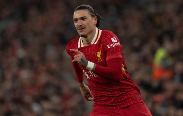 Nunez suýt tới Saudi Pro League làm đồng đội Ronaldo