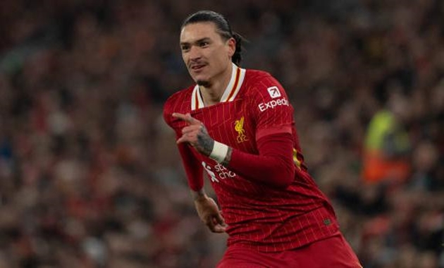Nunez suýt tới Saudi Pro League làm đồng đội Ronaldo