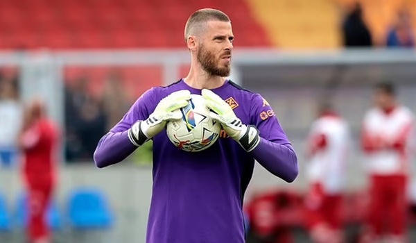 Onana mắc lỗi báo hại Man Utd, De Gea được nhắc tên