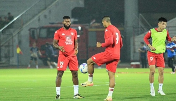 Ông Chu Đình Nghiêm chê tơi tả trò cũ Arne Slot