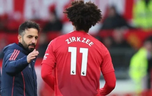 Ông lớn Serie A có thể 'giải cứu' Zirkzee khỏi Man United