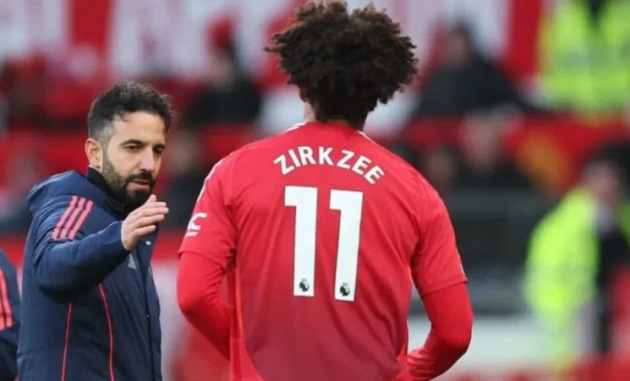 Ông lớn Serie A có thể 'giải cứu' Zirkzee khỏi Man United