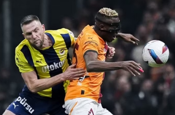 Osimhen tịt ngòi, Fenerbahce của Mourinho đua song mã với Galatasaray