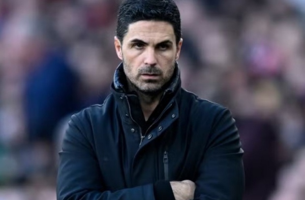 Paul Merson chỉ trích Arteta ở trận thua của Arsenal