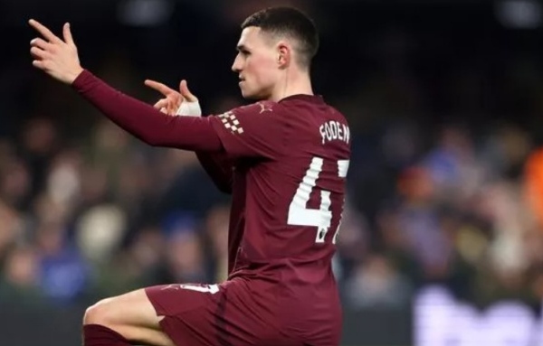 Pep: "Foden có thể trở thành huyền thoại của Man City"