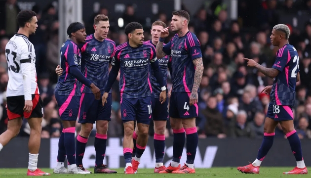 Pep Guardiola chỉ ra điểm mạnh của Nottingham khiến Man City phải dè chừng