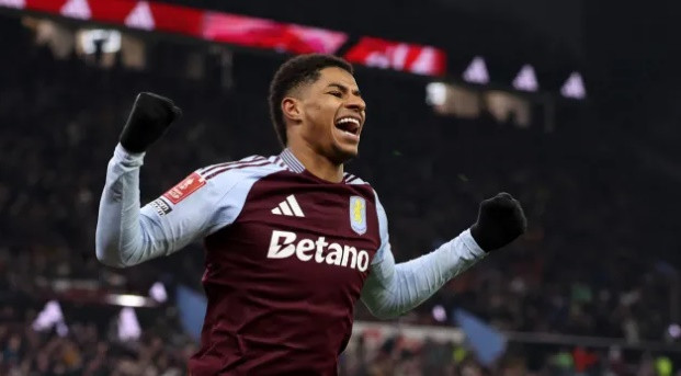 Phản ứng của Lamine Yamal khi Rashford tỏa sáng giúp Villa vào tứ kết C1