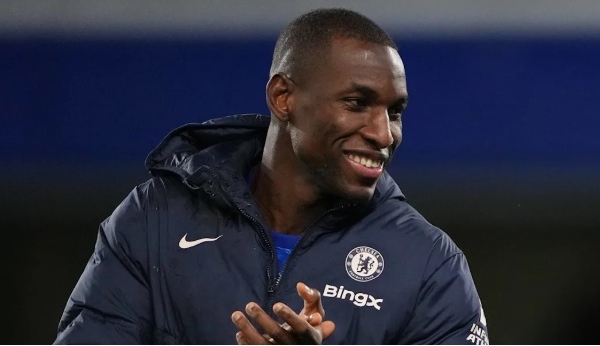 Phản ứng hài hước của Nicolas Jackson khi được hỏi về cơ hội vô địch của Chelsea