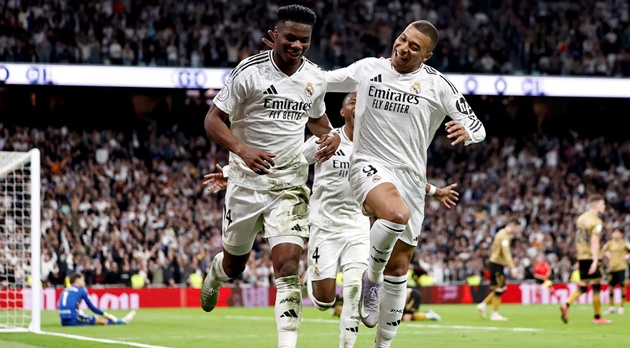 "Pháo đài" trước Real Madrid của Arsenal War Emirates