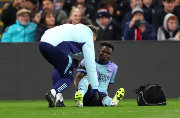 Phát biểu tranh cãi: Saka chấn thương ở thời điểm hoàn hảo với Arsenal
