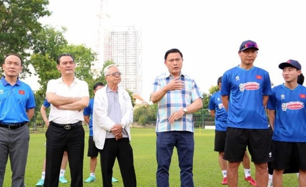 Phó chủ tịch VFF gặp mặt tuyển Việt Nam
