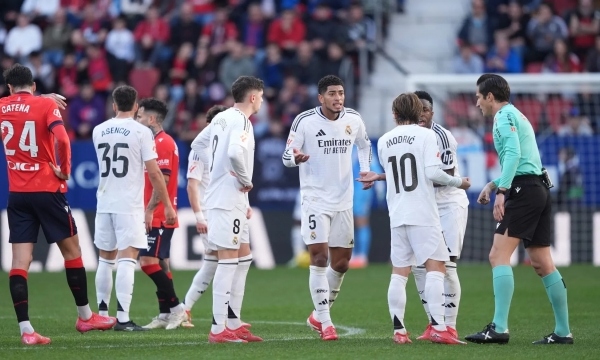 Phòng thay đồ Real Madrid dậy sóng: “Họ đang hủy hoại chúng tôi”