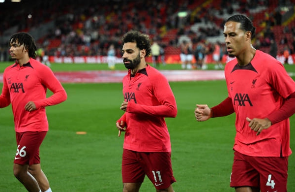 Phóng viên Sky Sports cập nhật tương lai 3 trụ cột Liverpool