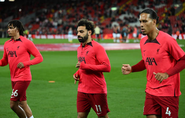Phóng viên Sky Sports cập nhật tương lai 3 trụ cột Liverpool