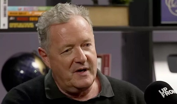 Piers Morgan cáo buộc Arsenal đang "thụt lùi", chỉ trích Mikel Arteta