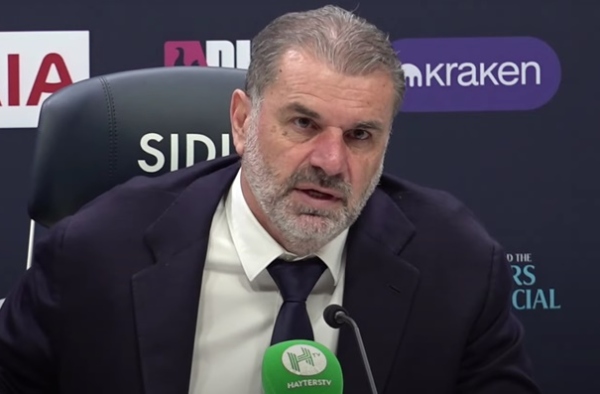 Postecoglou tự hào vì đội hình 'chắp vá' của Spurs thắng MU