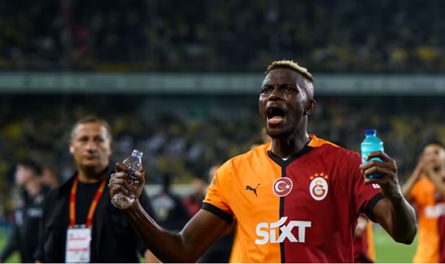 PSG sẵn sàng kích hoạt thương vụ Victor Osimhen