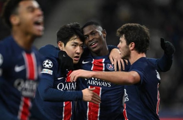 PSG thắng tưng bừng trên đất Áo, tạm thời đẩy lui khủng hoảng