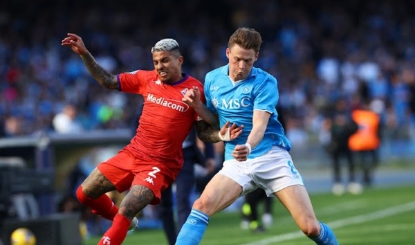 Quá đắng! 3 cựu sao MU cùng tỏa sáng trong trận Napoli 2-1 Fiorentina