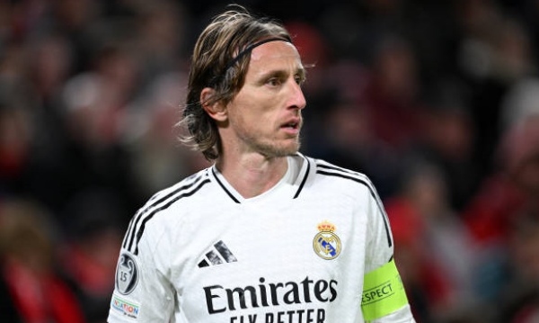 Quá điên rồ Luka Modric