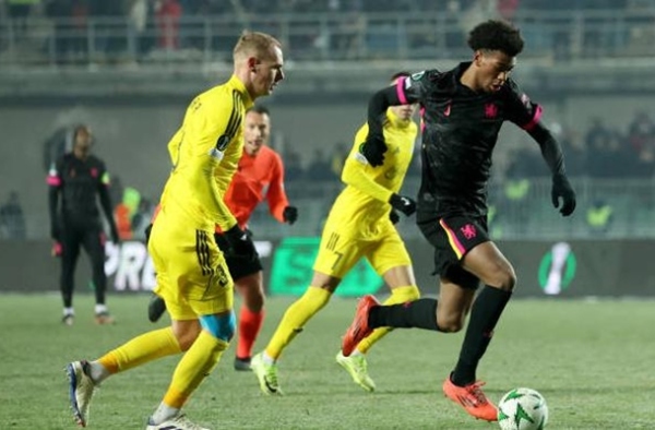 Quên Marc Guiu đi, "ngọc quý" của Chelsea cũng gây ấn tượng không kém