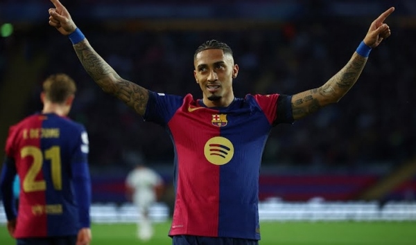 Raphinha xứng đáng giành Quả bóng vàng 2025: Sao Brazil bùng nổ trước Benfica