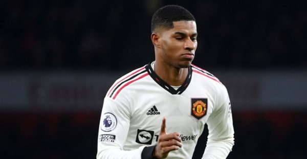 Rashford gật đầu với Barcelona