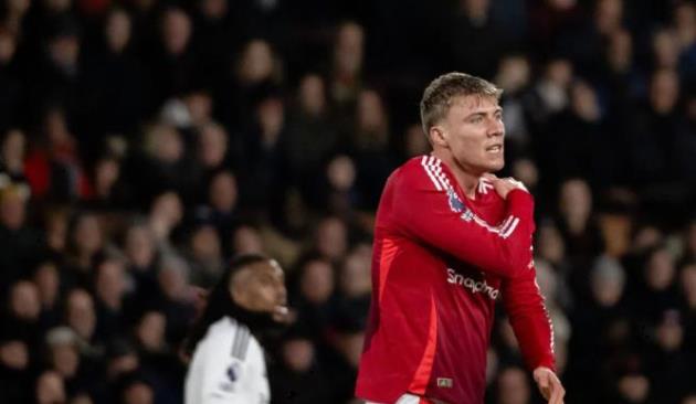 Rasmus Hojlund tệ như thế nào trước Fulham?