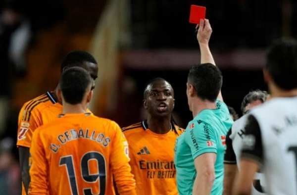 Rõ án phạt La Liga dành cho hành động xấu chơi của Vinicius
