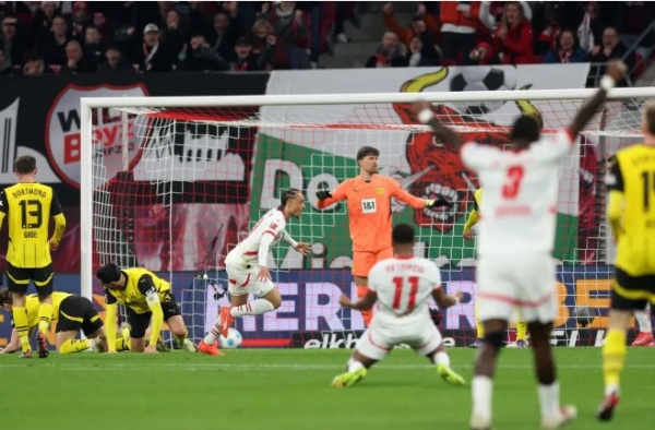 RB Leipzig sẽ cần ít nhất 80 triệu euro trong Xavi Simons vào mùa hè