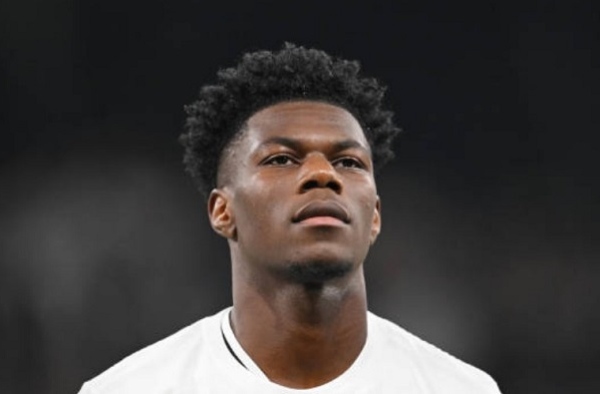 Real 'bật đèn xanh' cho Liverpool vụ Tchouameni