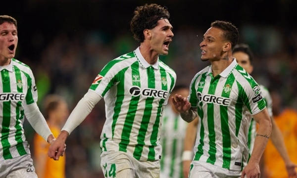 Real Betis: Chuyện cổ tích viết từ sự kiên định