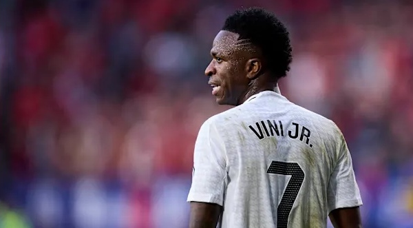 Real gửi kiến nghị lên La Liga, bảo vệ Vinicius