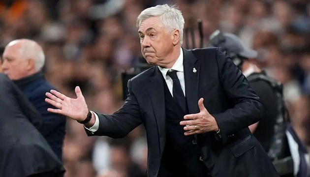 Real Madrid được 'đẩy kép' trước trận đấu Valencia