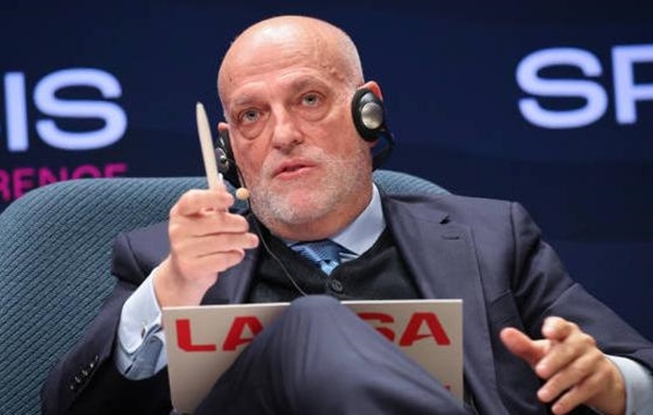 "Real Madrid lúc nào cũng khóc lóc"