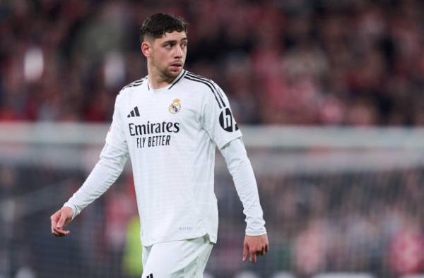 "Real Madrid thiếu kiến trúc sư nhưng lại có quá nhiều công nhân"