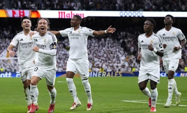 Real Madrid vs Betis: Mbappe trở lại; 3 điểm tạm chiếm ngôi đầu