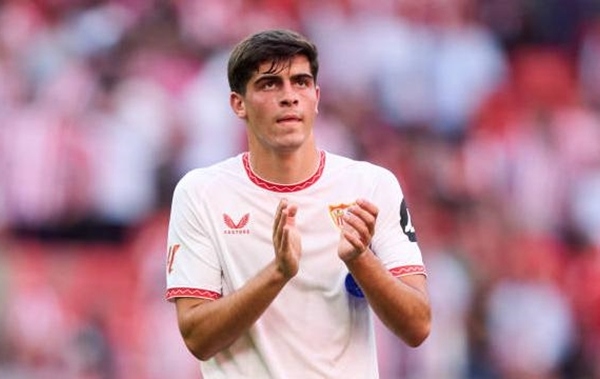Real quan tâm hậu vệ phải hàng đầu La Liga, phí phá vỡ 25 triệu euro