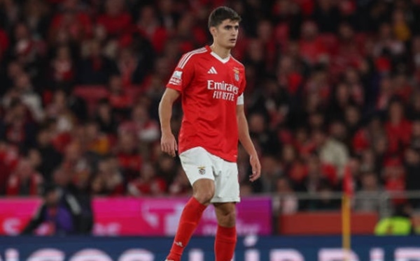 Real từ chối chiêu mộ Antonio Silva