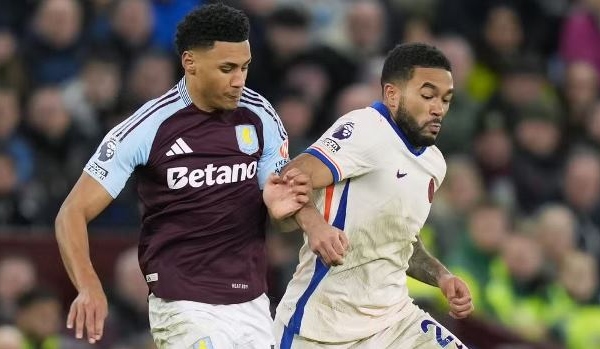 Reece James chơi thế nào ở vị trí tiền vệ trong trận thua Villa của Chelsea?