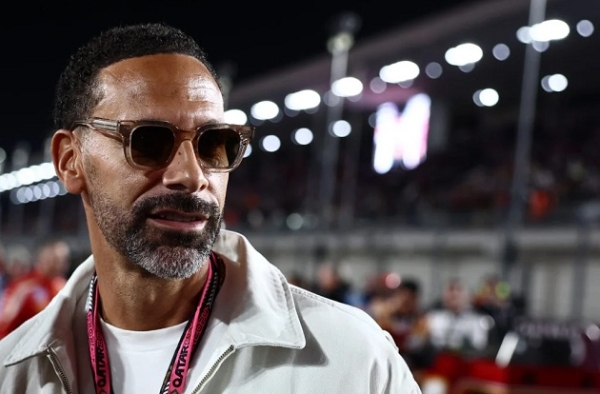 Rio Ferdinand kêu gọi M.U ra quyết định "tàn nhẫn" với cầu thủ
