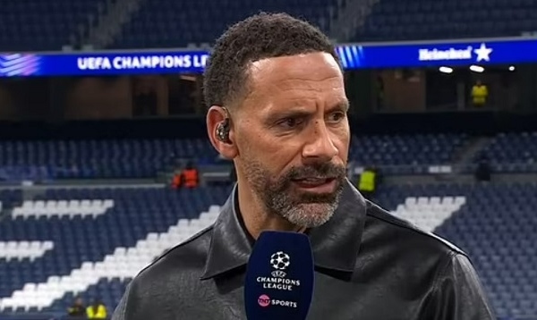 Rio Ferdinand: “Lần đầu tiên tôi thấy Man City buông xuôi"