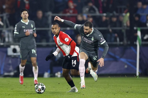 Robin van Persie nhận thêm tin dữ, khả năng cao bị loại khỏi C1