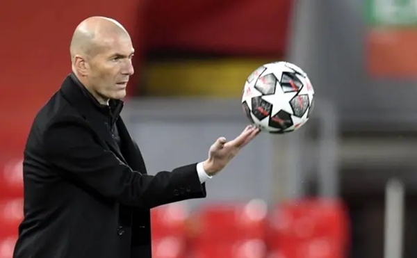 Rời Real gần 4 năm, vì sao Zidane từ chối mọi đề nghị?