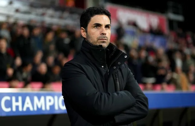 Romano cập nhật khả năng Arsenal chiêu mộ tiền đạo tự do