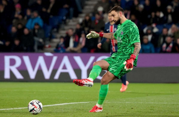 Romano làm rõ khả năng Man City mua Donnarumma