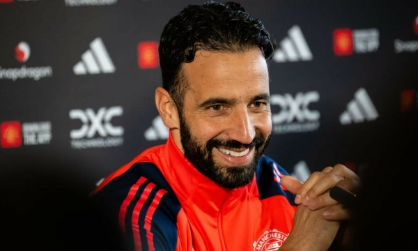 Romano tiết lộ sự thật vụ MU sa thải Amorim, bổ nhiệm Xavi