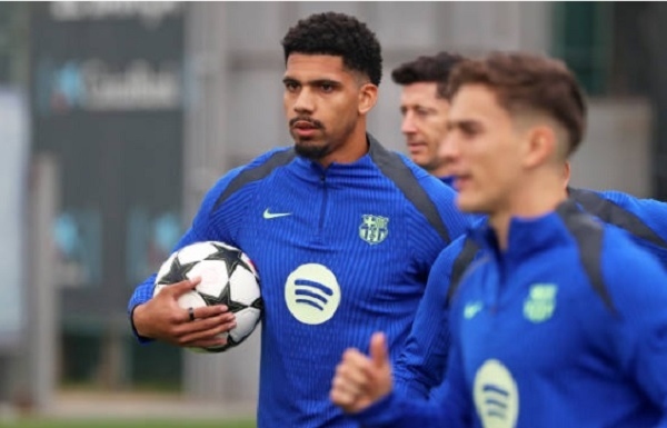 Ronald Araujo là lời giải cho bài toán hàng thủ của Arteta?